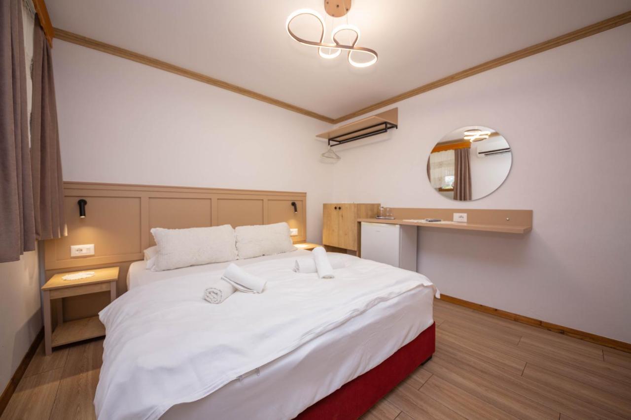 Bed And Breakfast Kotoni Gjirokastër Dış mekan fotoğraf