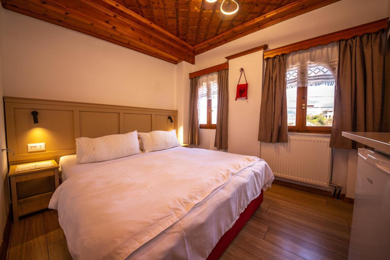 Bed And Breakfast Kotoni Gjirokastër Dış mekan fotoğraf