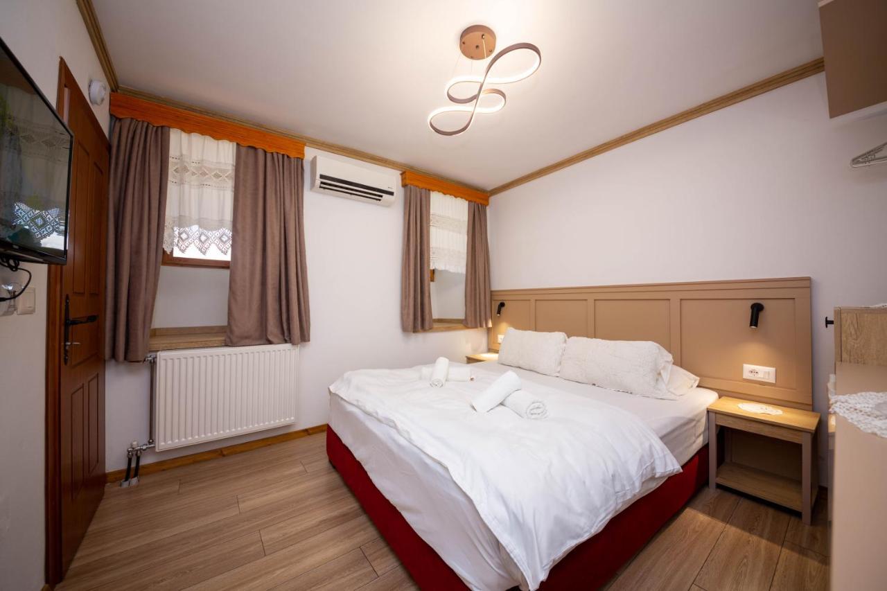 Bed And Breakfast Kotoni Gjirokastër Dış mekan fotoğraf