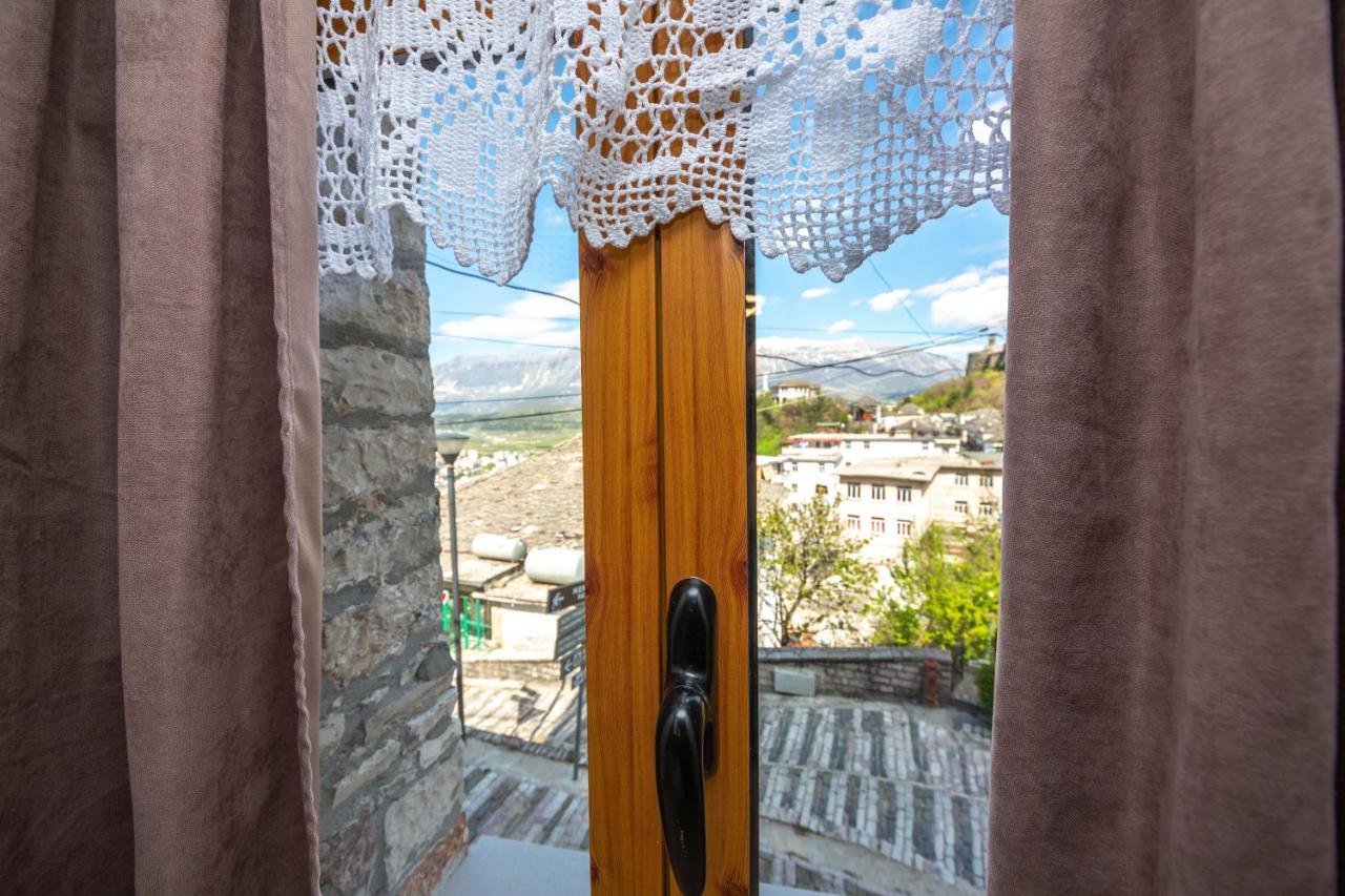 Bed And Breakfast Kotoni Gjirokastër Dış mekan fotoğraf